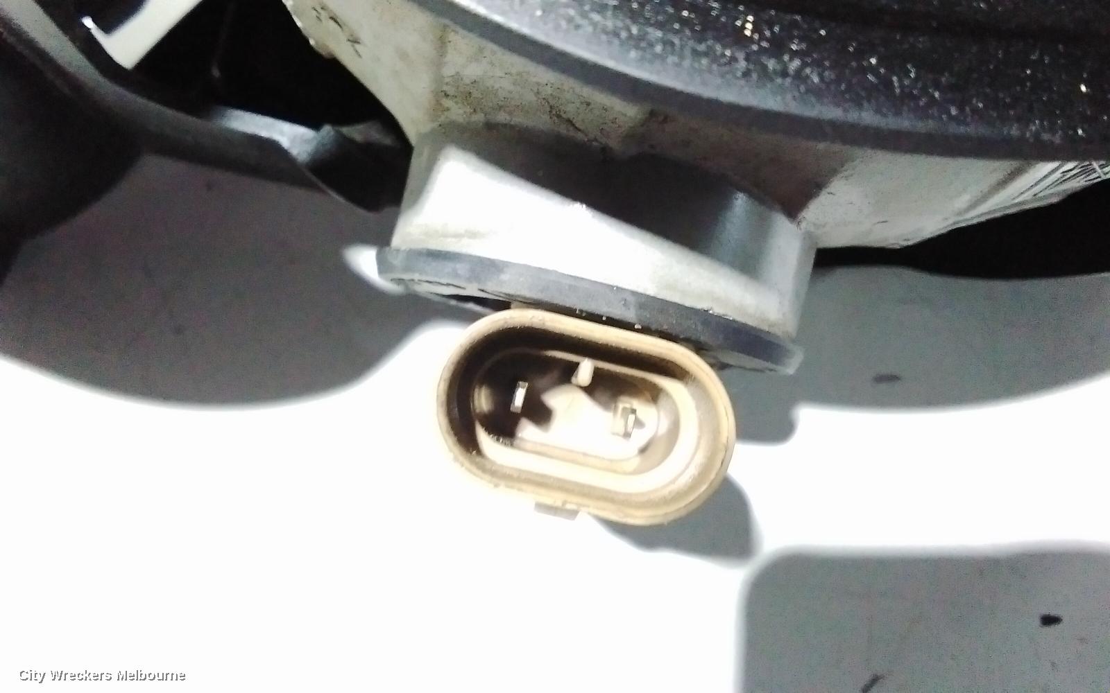 TOYOTA ESTIMA RIGHT INDICATOR/FOG/SIDE, XR50, 05-19