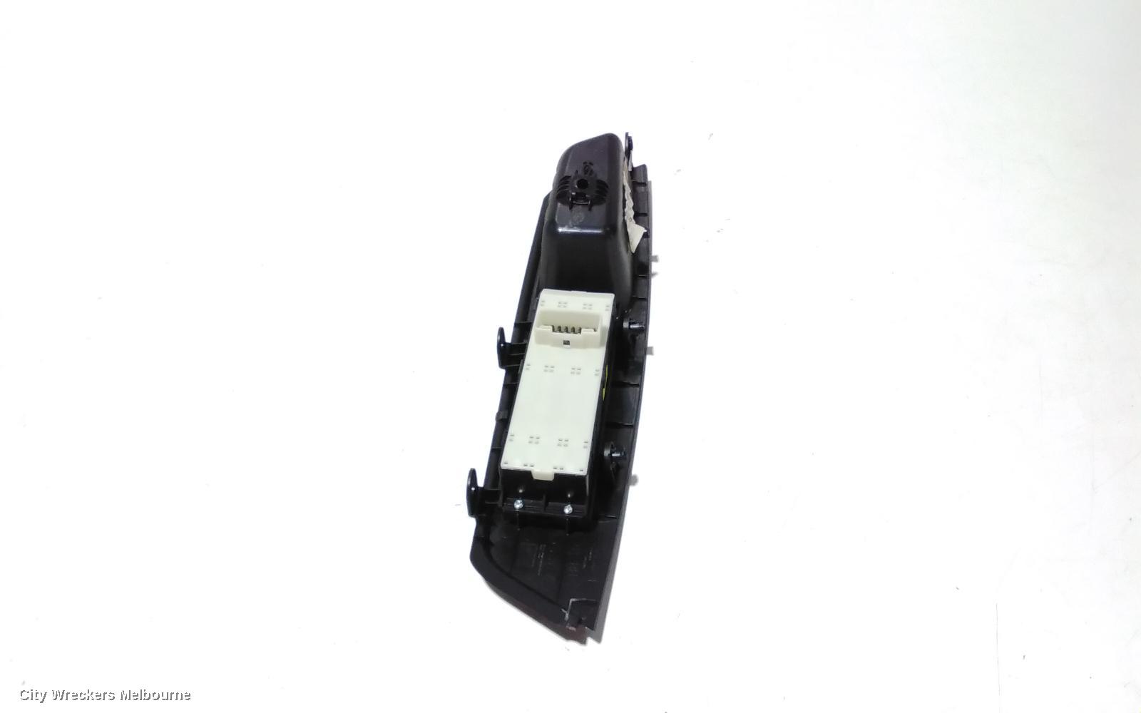 HYUNDAI VELOSTER PWR DR WIND SWITCH, RH FRONT (MASTER SWITCH), FS, STREET/TURBO, 12/2011 - 02/2018