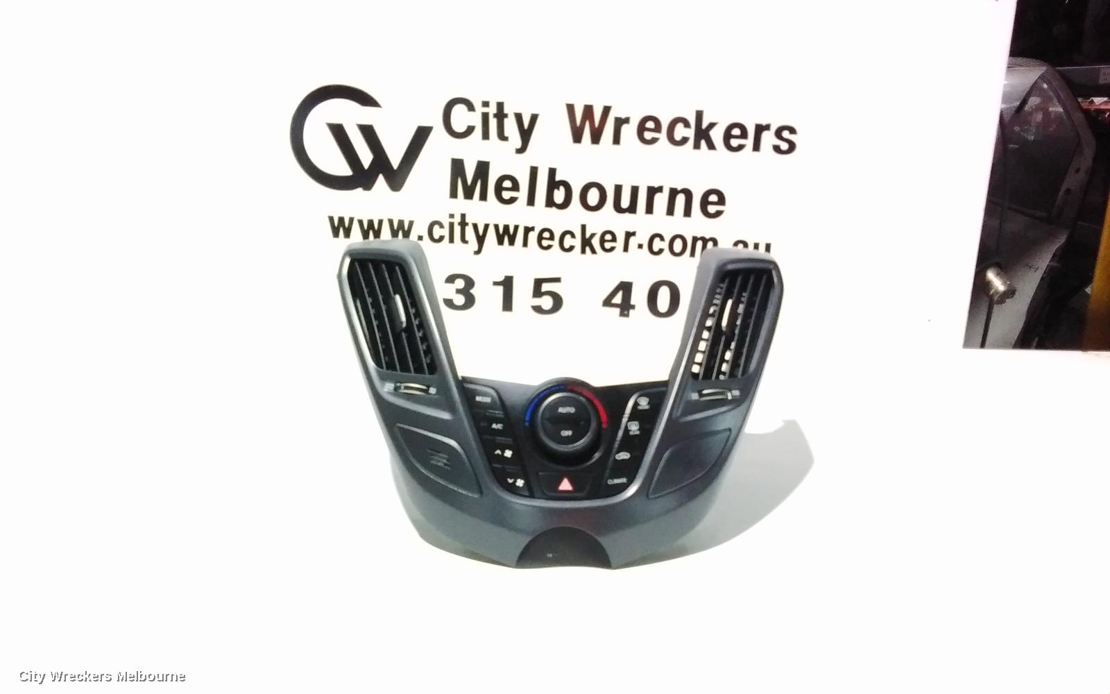 HYUNDAI VELOSTER HEATER/AC CONTROLS, FS, CLIMATE CONTROL TYPE, 2 PLUG, 02/2011 - 02/2018