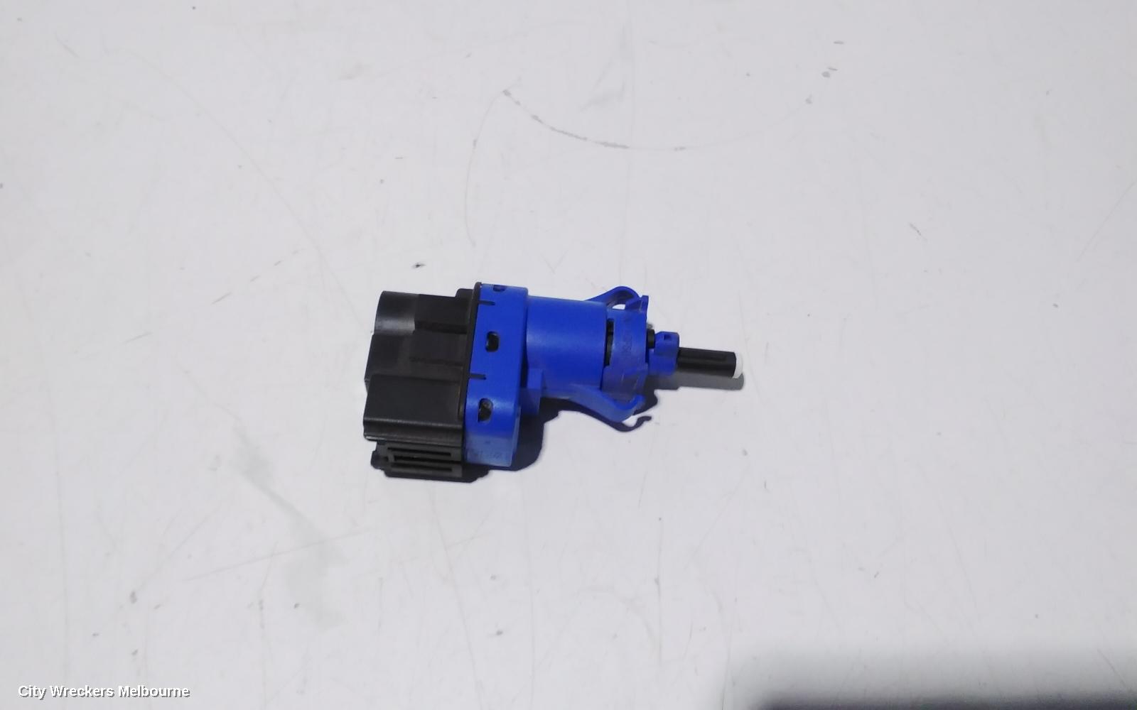 MAZDA CX9, TC, 07/2016 - 12/2024, BREAK PEDAL SWITCH: 103030