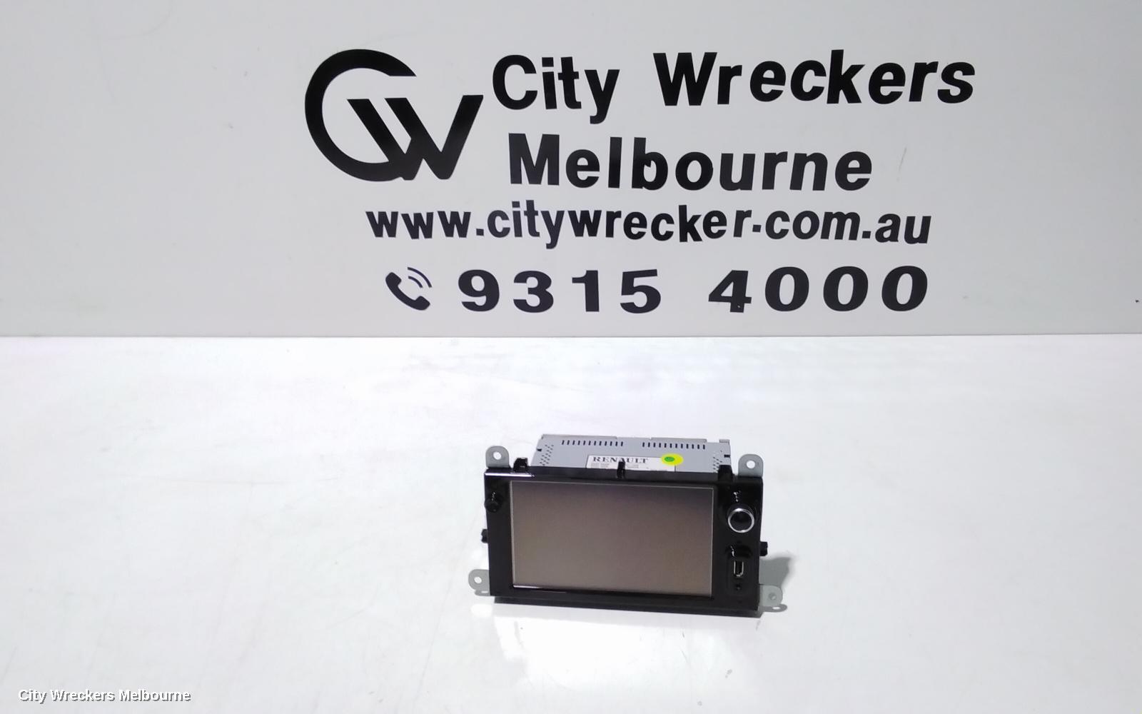 RENAULT CLIO RADIO/CD/DVD/SAT/TV, MP3/CD/CASSETTE, X98, 09/2013 - 10/2019