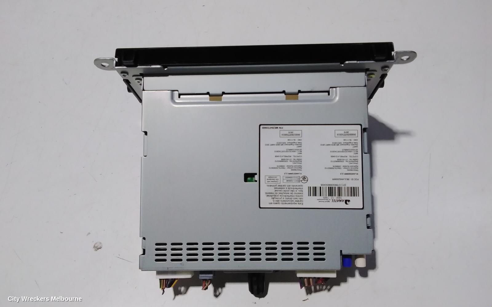 RENAULT CLIO RADIO/CD/DVD/SAT/TV, MP3/CD/CASSETTE, X98, 09/2013 - 10/2019