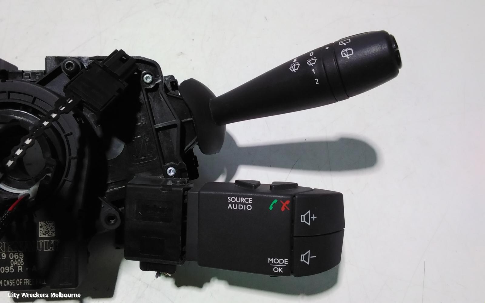 RENAULT CLIO AIRBAG MODULE/SENSOR, STEERING ANGLE SENSOR, X98, 09/2013 - 10/2019
