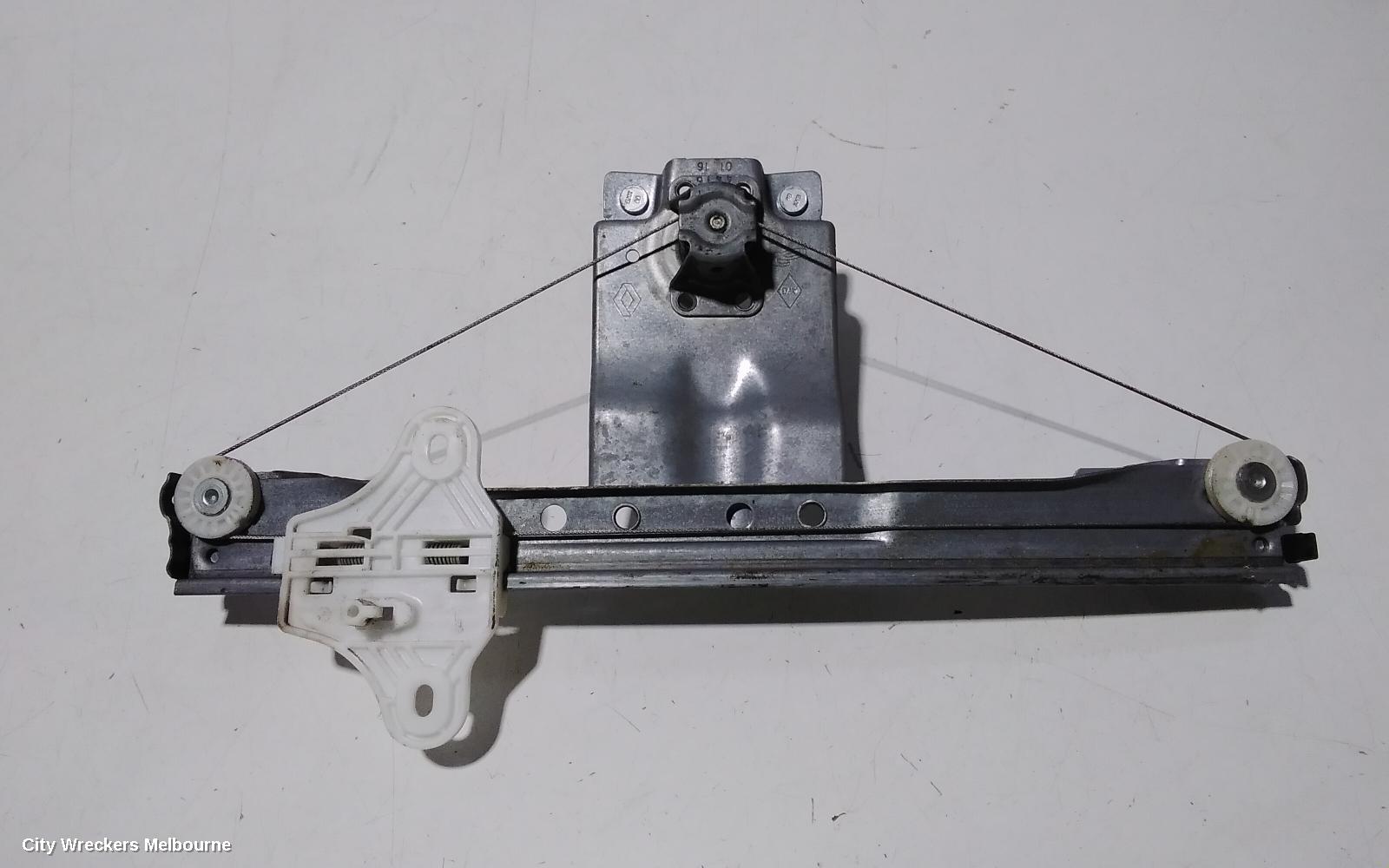 RENAULT CLIO LEFT REAR WND REG/MOTOR, X98, 09/2013 - 10/2019