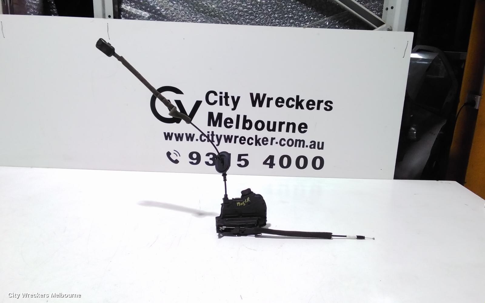 RENAULT CLIO DOOR/BOOT/GATE LOCK, LEFT REAR DOOR LOCK, P/N 825016604R, X98, 09/2013 - 10/2019