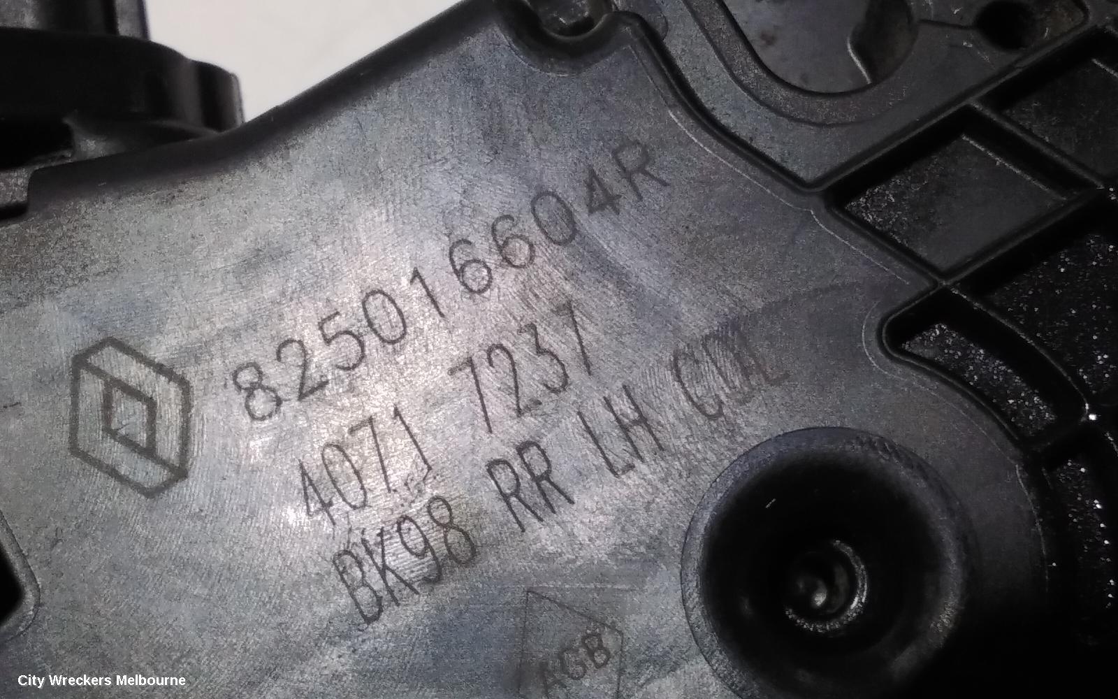 RENAULT CLIO DOOR/BOOT/GATE LOCK, LEFT REAR DOOR LOCK, P/N 825016604R, X98, 09/2013 - 10/2019