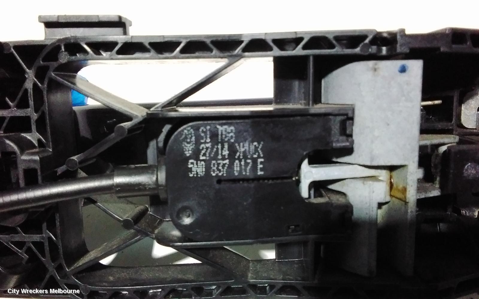 VOLKSWAGEN AMAROK DOOR HANDLE, OUTER, RH FRONT, COLOUR CODED, 2H, 12/2010 ONWARDS