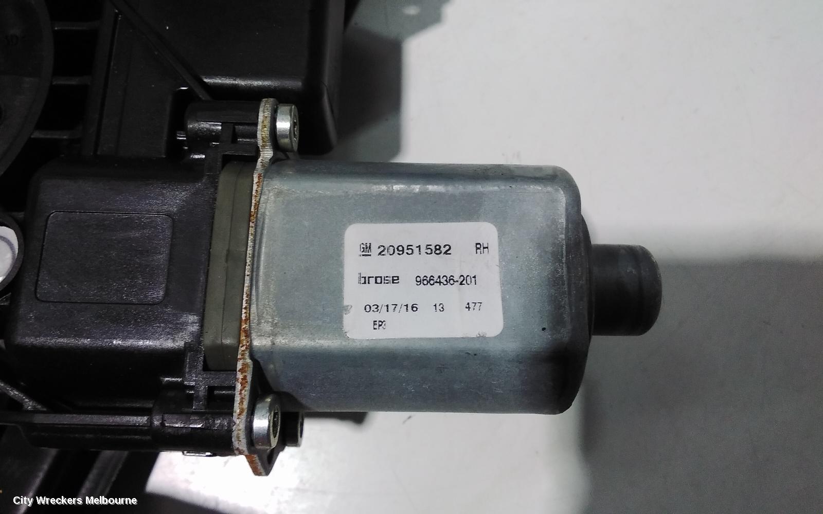 HOLDEN MALIBU RIGHT FRONT WINDOW REG/MOTOR, DOOR REGULATOR ASSY (REG AND MOTOR), V300, 04/2013 - 12/2017
