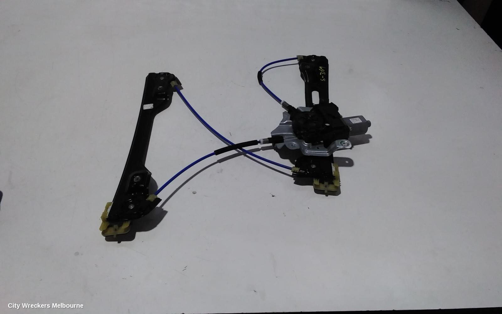 HOLDEN MALIBU RIGHT FRONT WINDOW REG/MOTOR, DOOR REGULATOR ASSY (REG AND MOTOR), V300, 04/2013 - 12/2017