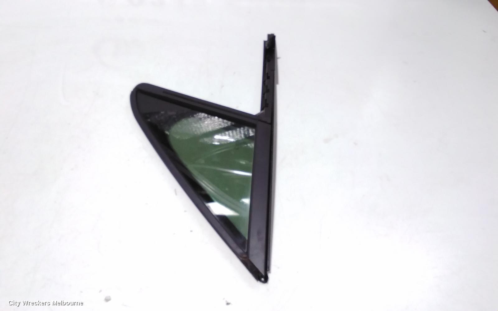 PEUGEOT 508 RIGHT FRONT 1/4 DOOR GLASS, 07/2011 - 12/2017