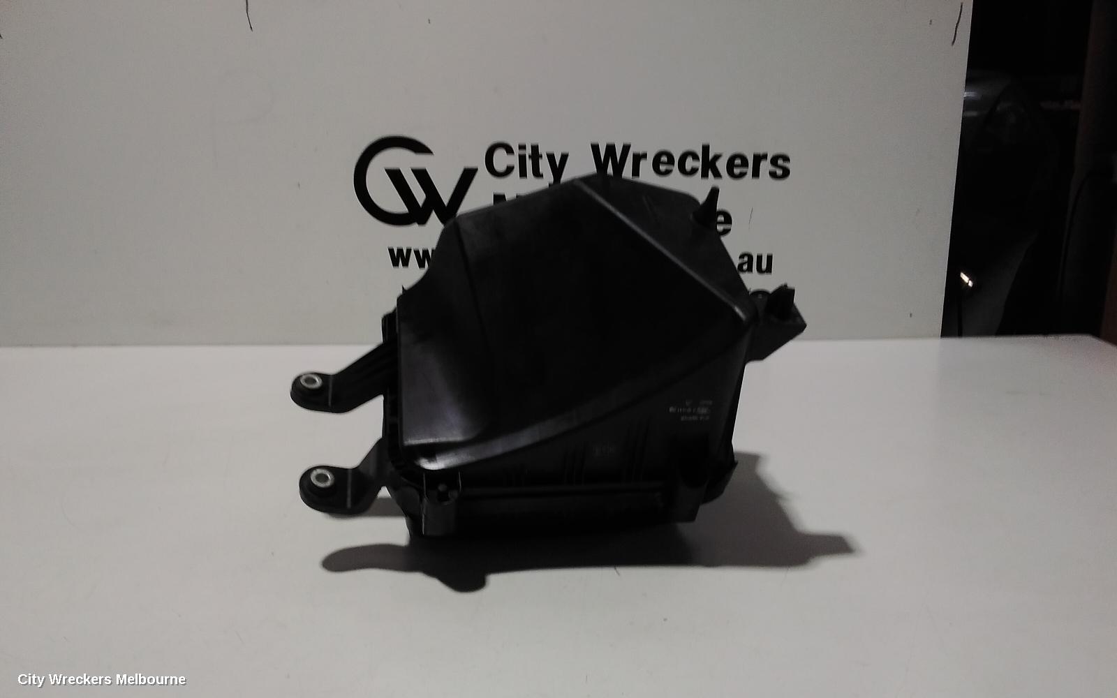 FORD TERRITORY AIR CLEANER/BOX, AIR CLEANER, SZ MKI-MKII, 2.7, DIESEL, 04/2011 - 12/2016