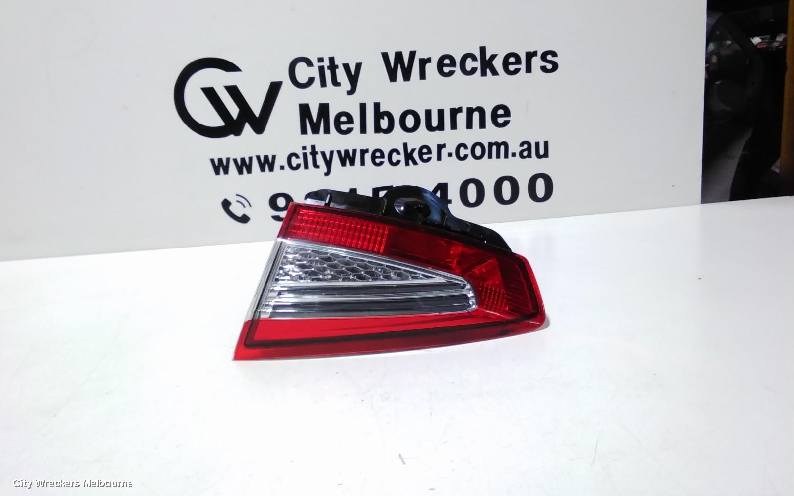 FORD MONDEO REAR GARNISH, TAILGATE LAMP (RH SIDE), WAGON, MC, 11/2010 - 12/2014