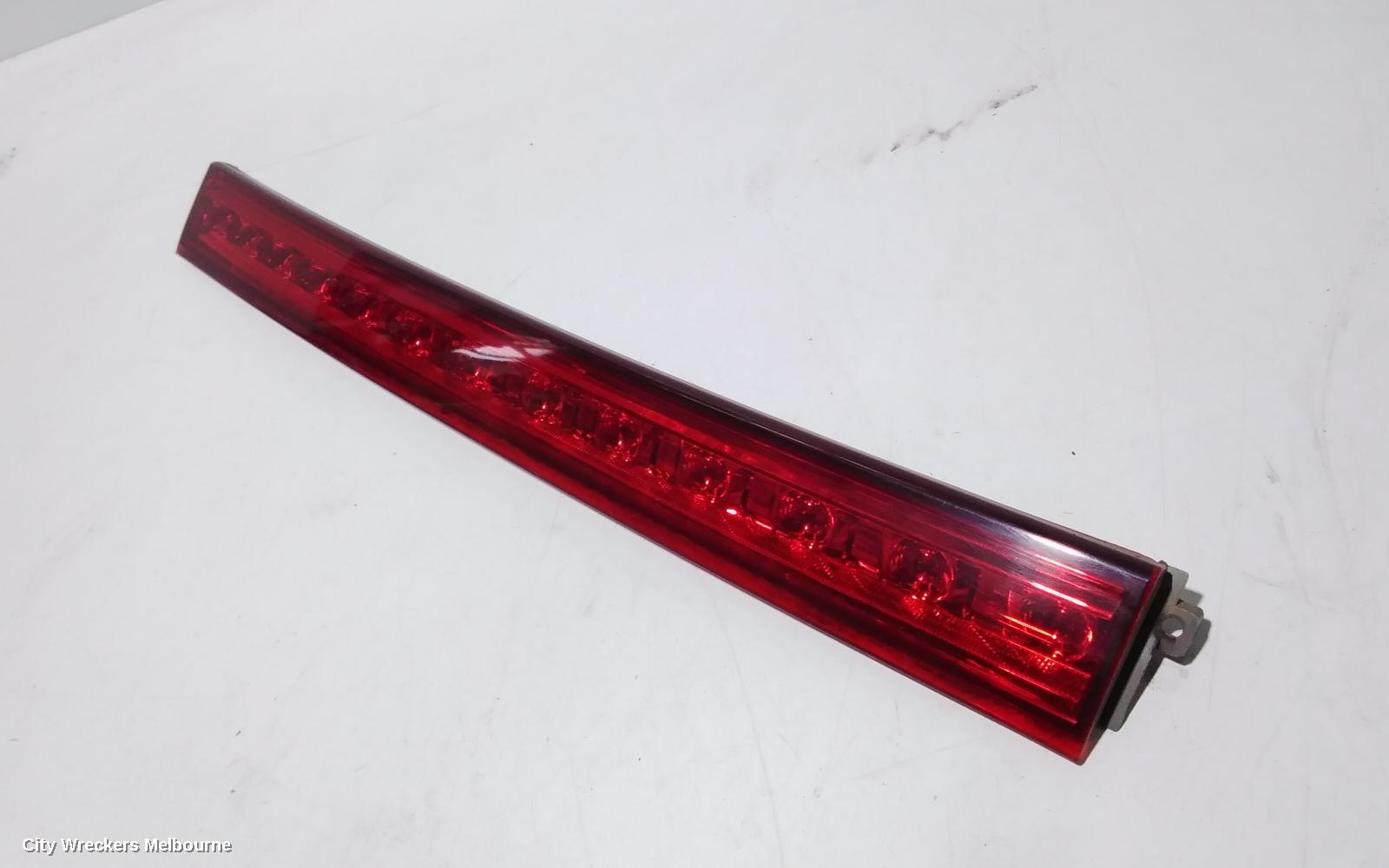 TOYOTA TARAGO REAR GARNISH, TAILGATE GARNISH (CENTRE), ACR50R, 03/2006 - 06/2020