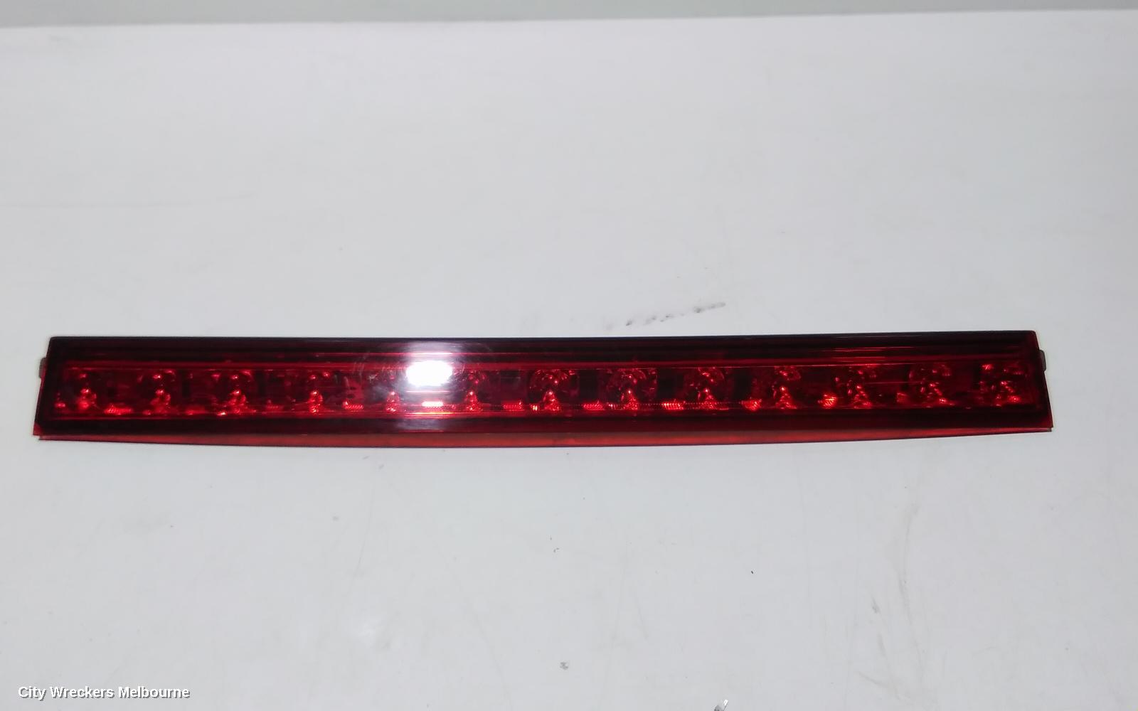 TOYOTA TARAGO REAR GARNISH, TAILGATE GARNISH (CENTRE), ACR50R, 03/2006 - 06/2020