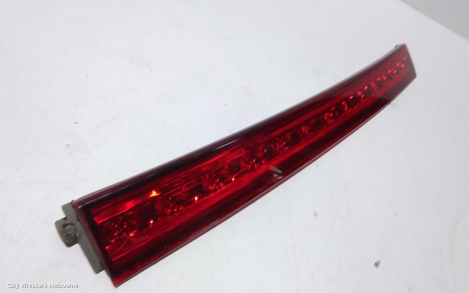 TOYOTA TARAGO REAR GARNISH, TAILGATE GARNISH (CENTRE), ACR50R, 03/2006 - 06/2020