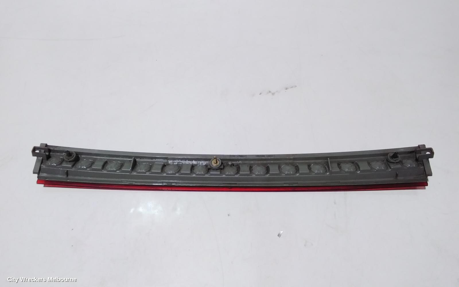 TOYOTA TARAGO REAR GARNISH, TAILGATE GARNISH (CENTRE), ACR50R, 03/2006 - 06/2020