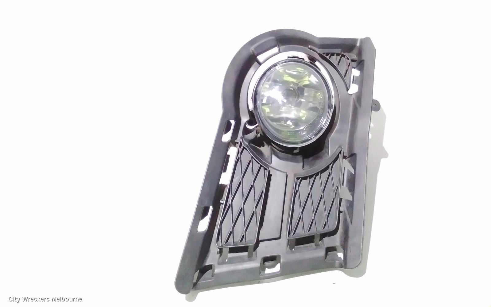 VOLKSWAGEN TIGUAN RIGHT INDICATOR/FOG/SIDE, BUMPER FOGLAMP, 5N, 05/2008 - 06/2011