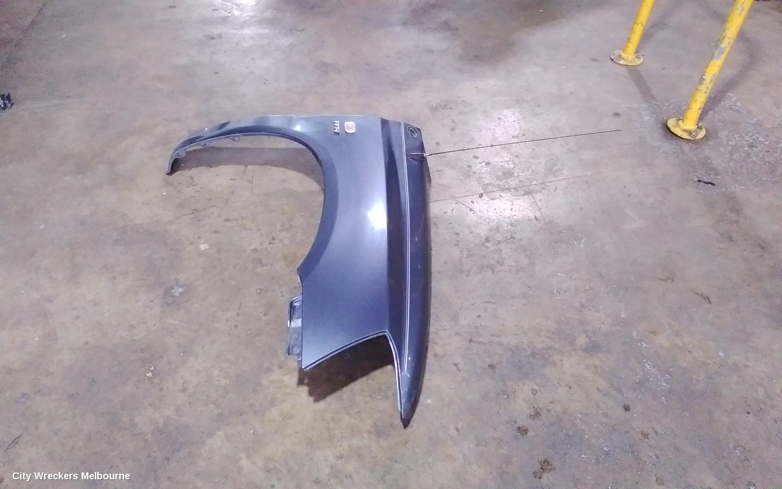 TOYOTA KLUGER RIGHT GUARD, MCU28R, 01/2001 - 04/2007