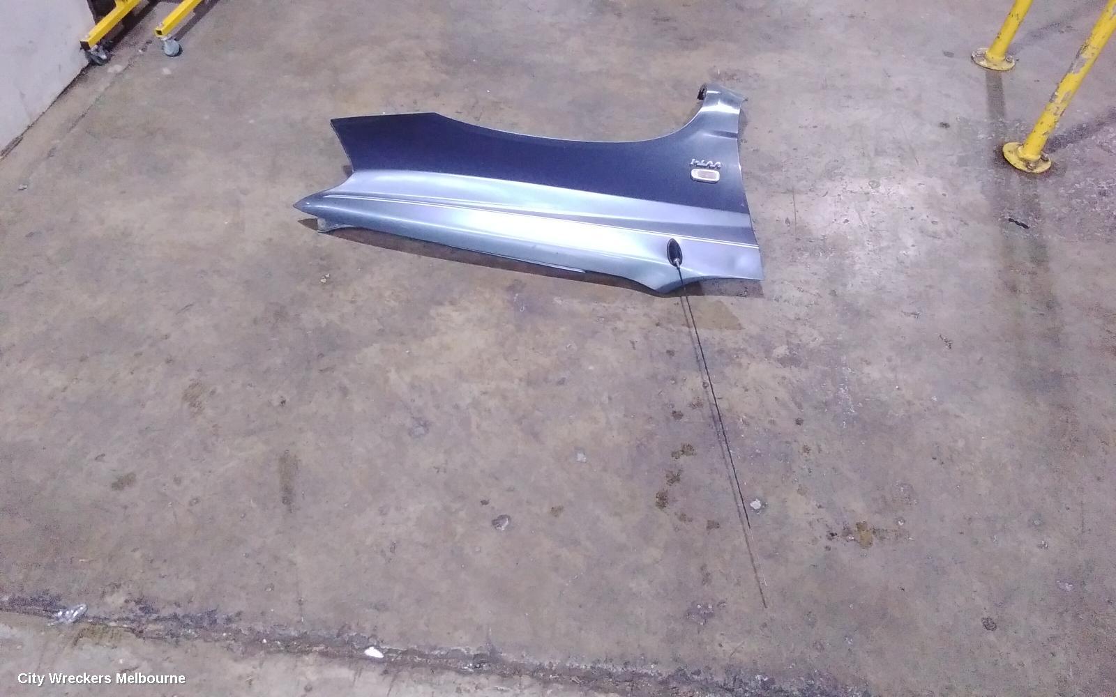 TOYOTA KLUGER RIGHT GUARD, MCU28R, 01/2001 - 04/2007