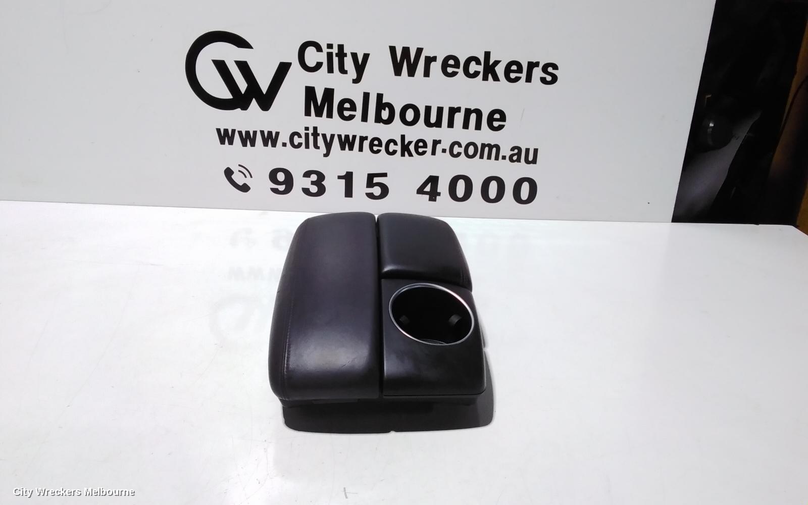 AUDI Q7 CONSOLE, 4L, CENTRE CONSOLE LID ONLY, LEATHER, 09/2006 - 08/2015