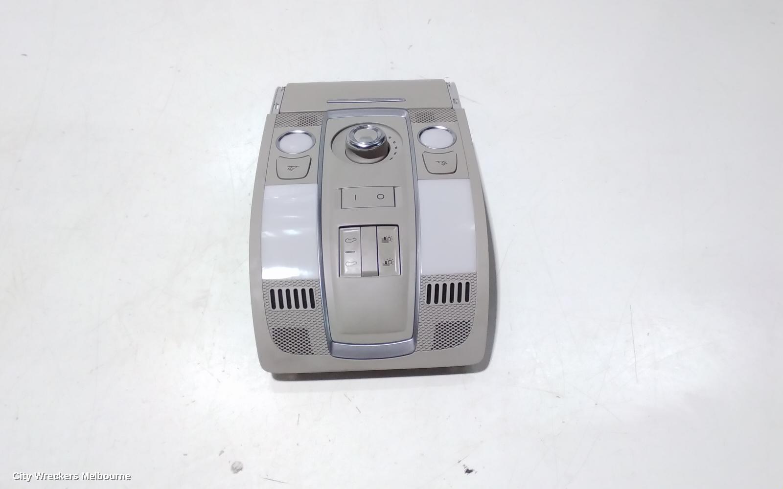 AUDI Q7 COURTESY LIGHT, FRONT (CENTRE), W/ SUNROOF CONTROLS TYPE, 4L, 09/2006 - 08/2015