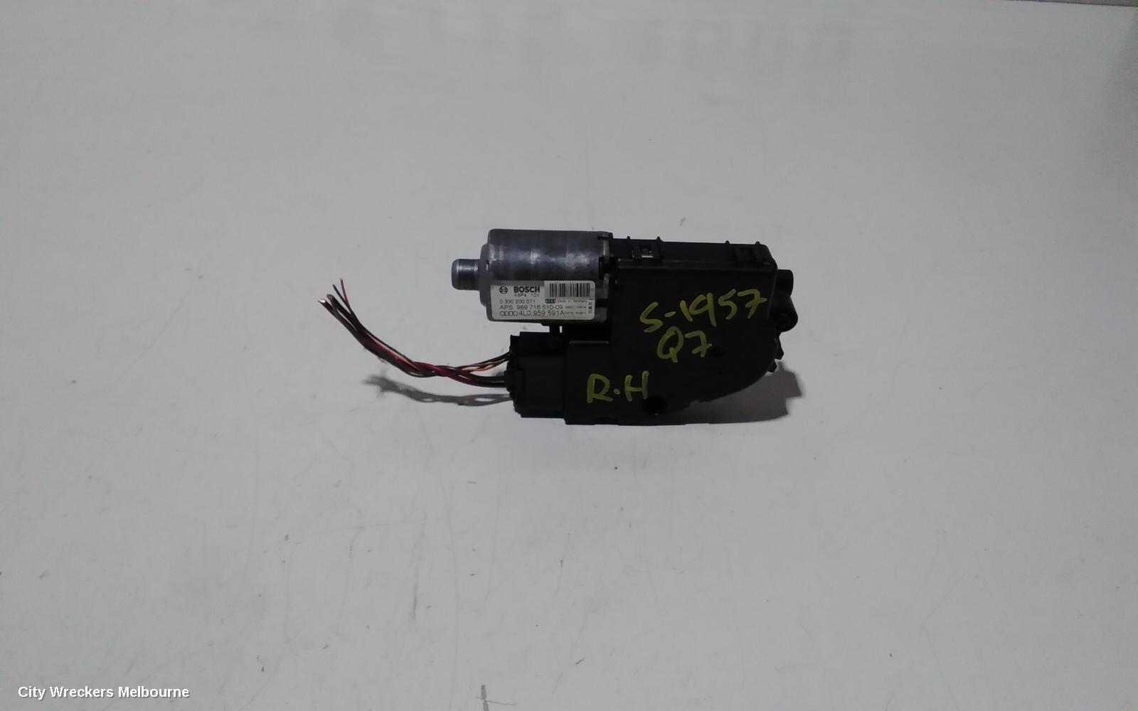 AUDI Q7 SUNROOF MOTOR, 4L, 09/2006 - 08/2015