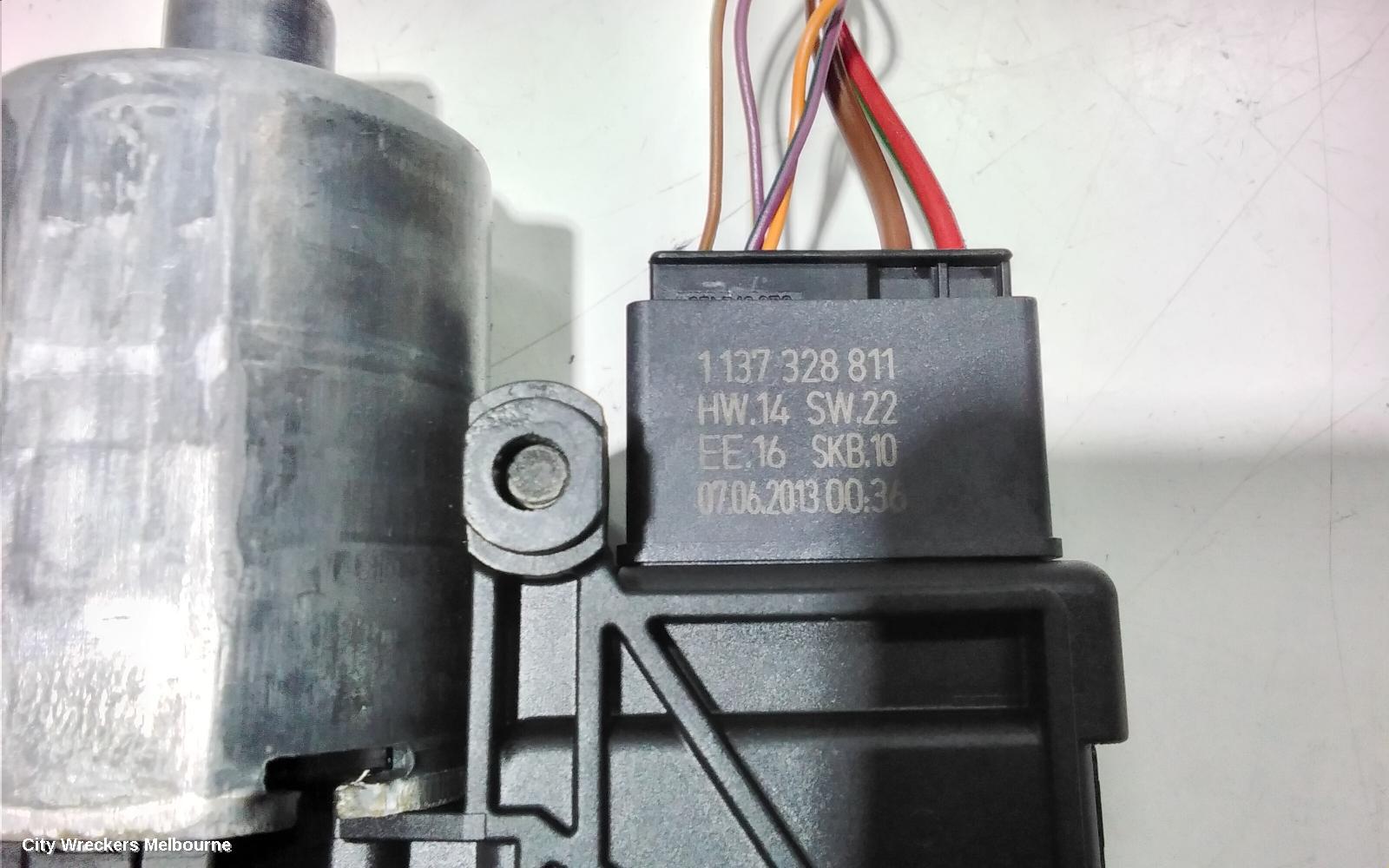 AUDI Q7 SUNROOF MOTOR, 4L, 09/2006 - 08/2015