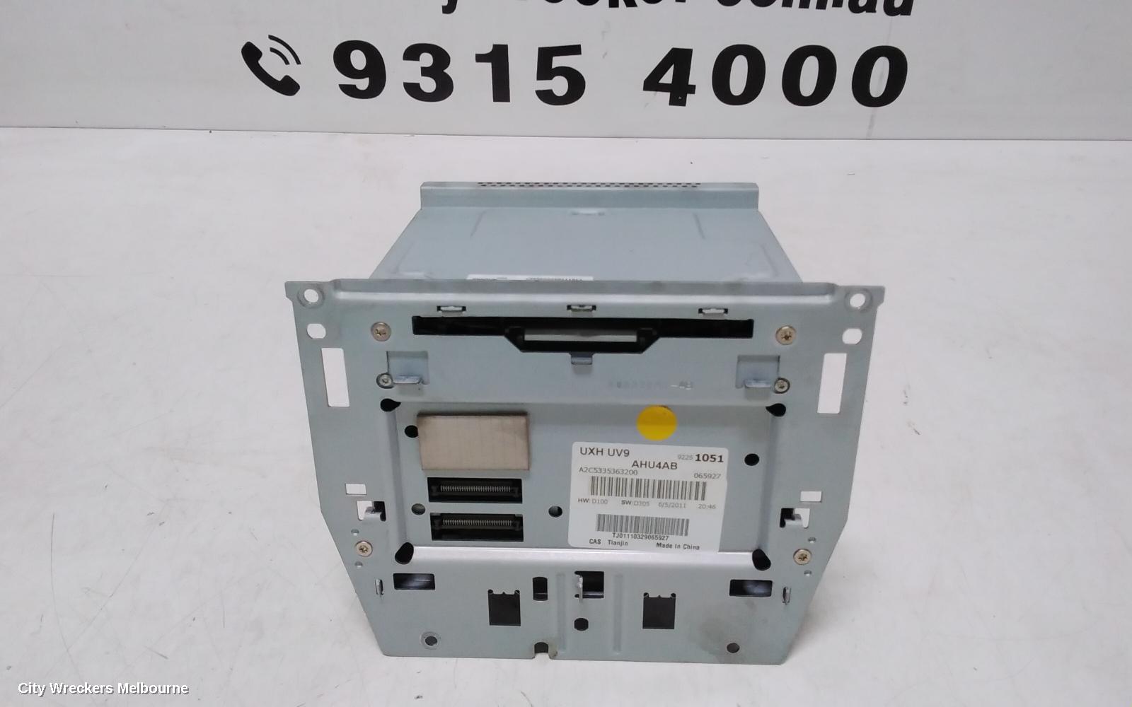 HOLDEN COMMODORE RADIO/CD/DVD/SAT/TV, DISPLAY/CONTROL PANEL ONLY, SINGLE DISC CD PLAYER, W/ SAT NAV, VE, HSV/CALAIS/SSV, 09/2009 - 04/2013