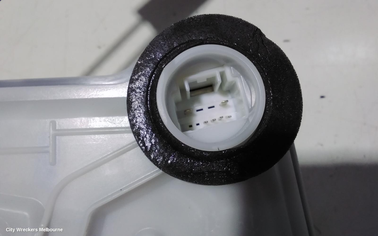 TOYOTA CAMRY DOOR/BOOT/GATE LOCK, LEFT FRONT DOOR LOCK, XV70, 09/2017 ONWARDS