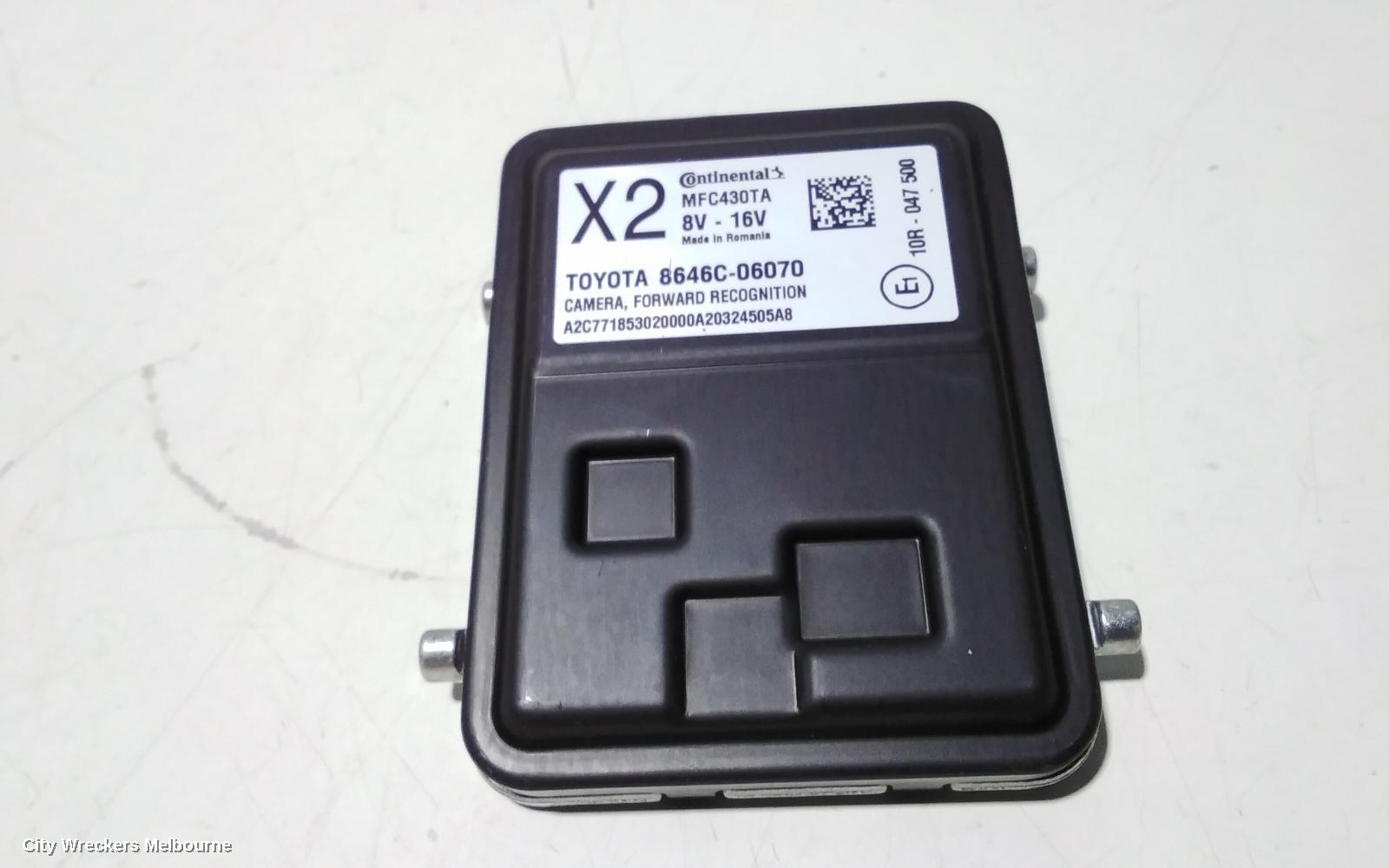 TOYOTA CAMRY REVERSE CAMERA, FRONT CAMERA (WINDSCREEN MOUNTED), XV70, 09/2017 - 08/2020
