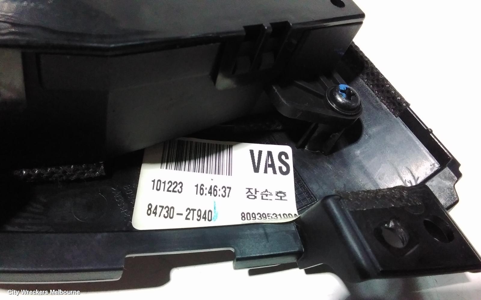 KIA OPTIMA HEATER/AC CONTROLS, TF, CLIMATE CONTROL TYPE, P/N 972502T080CA, 01/2011 - 10/2015