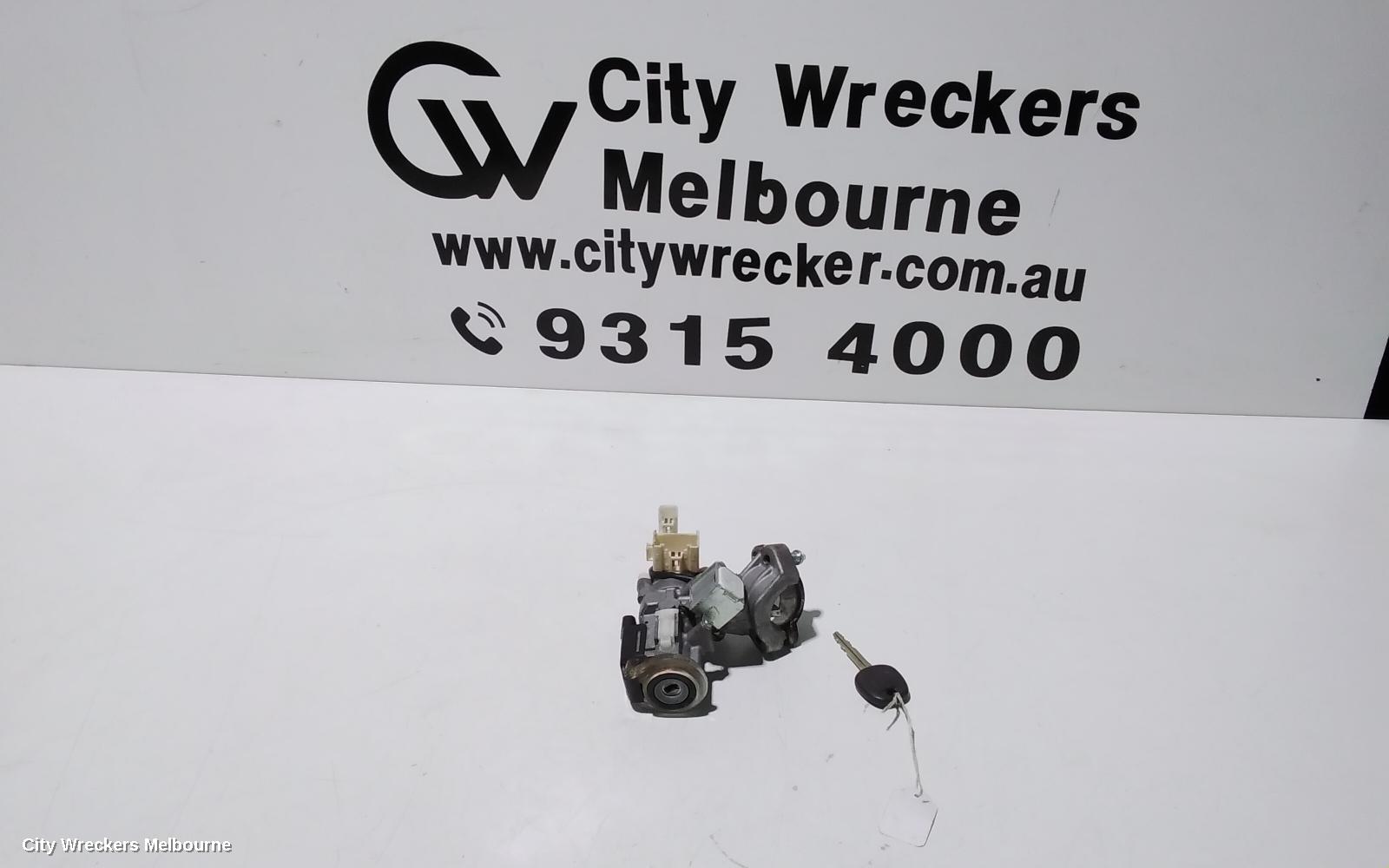TOYOTA HIACE IGNITION W/ KEY, TRH/KDH, 03/2005 - 04/2019