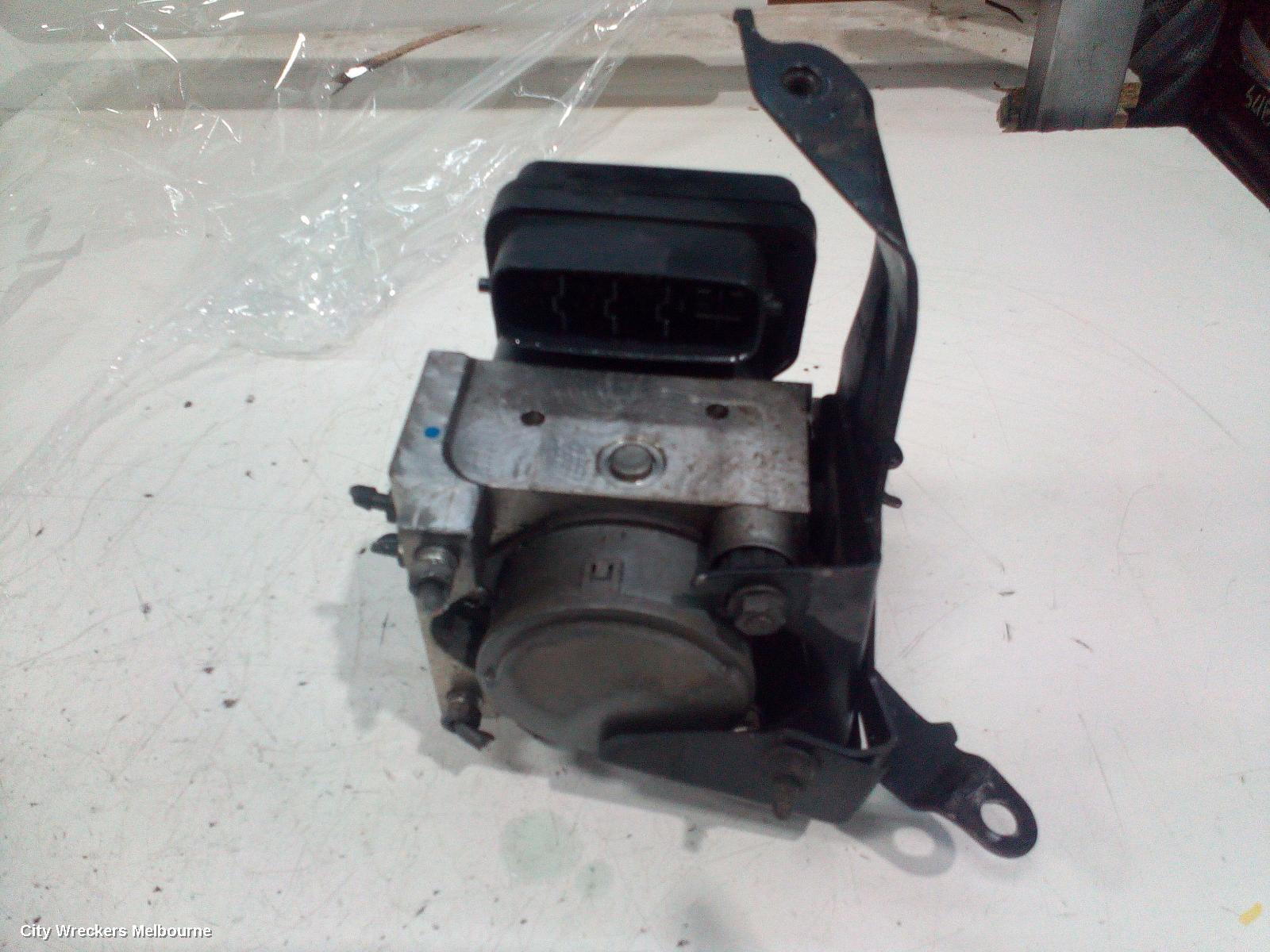 TOYOTA HIACE ABS PUMP/MODULATOR, TRH/KDH, LWB/SWB, 03/2005 - 04/2019