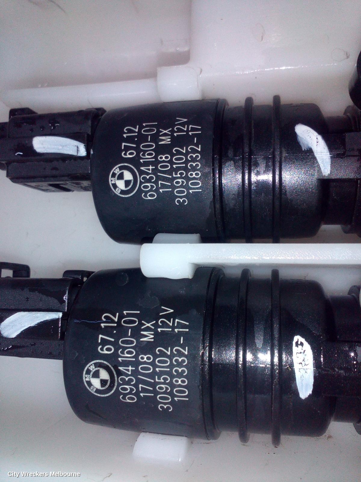 BMW X5 WASHER BOTTLE, E70, NON H/LAMP WASHER TYPE, 03/2007 - 03/2010