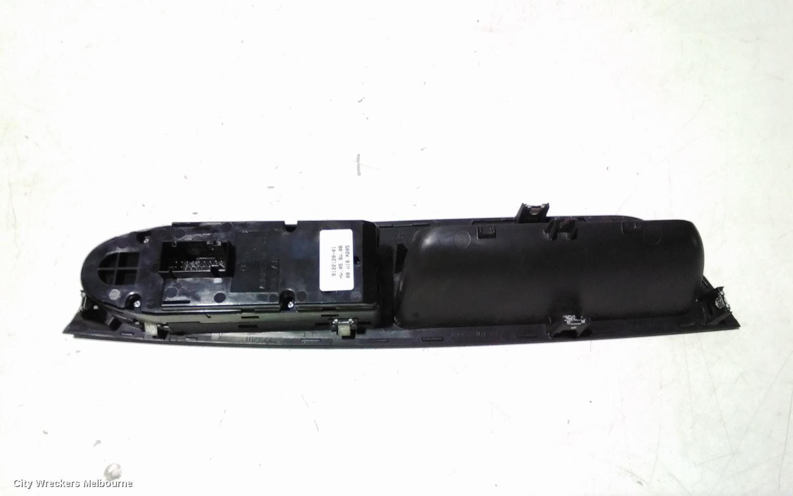 BMW X5 PWR DR WIND SWITCH, RH FRONT (MASTER SWITCH), E70, 03/2007 - 08/2013