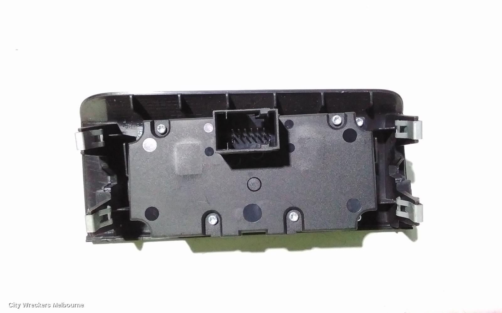 BMW X5 COMBINATION SWITCH, HEADLAMP SWITCH, W/FOG LAMP, W/ HEADS UP DISPLAY TYPE, E70, 03/2007 - 08/2013