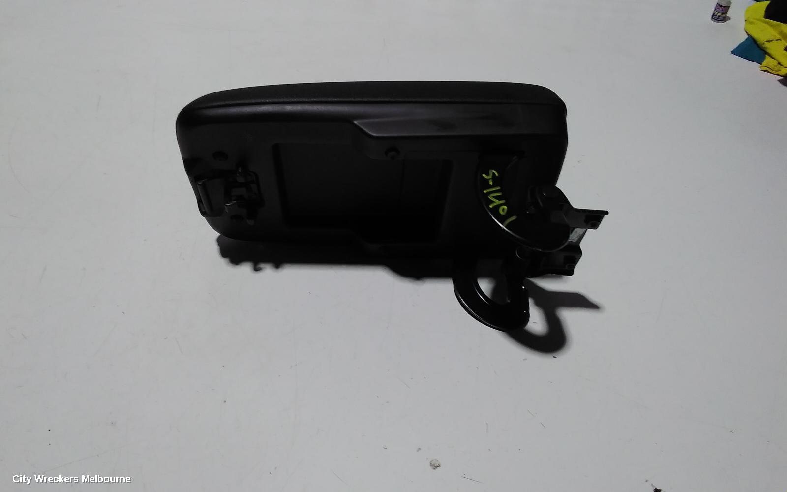 HOLDEN CAPTIVA CONSOLE, CG, LEATHER, BLACK, 01/2011 - 06/2018
