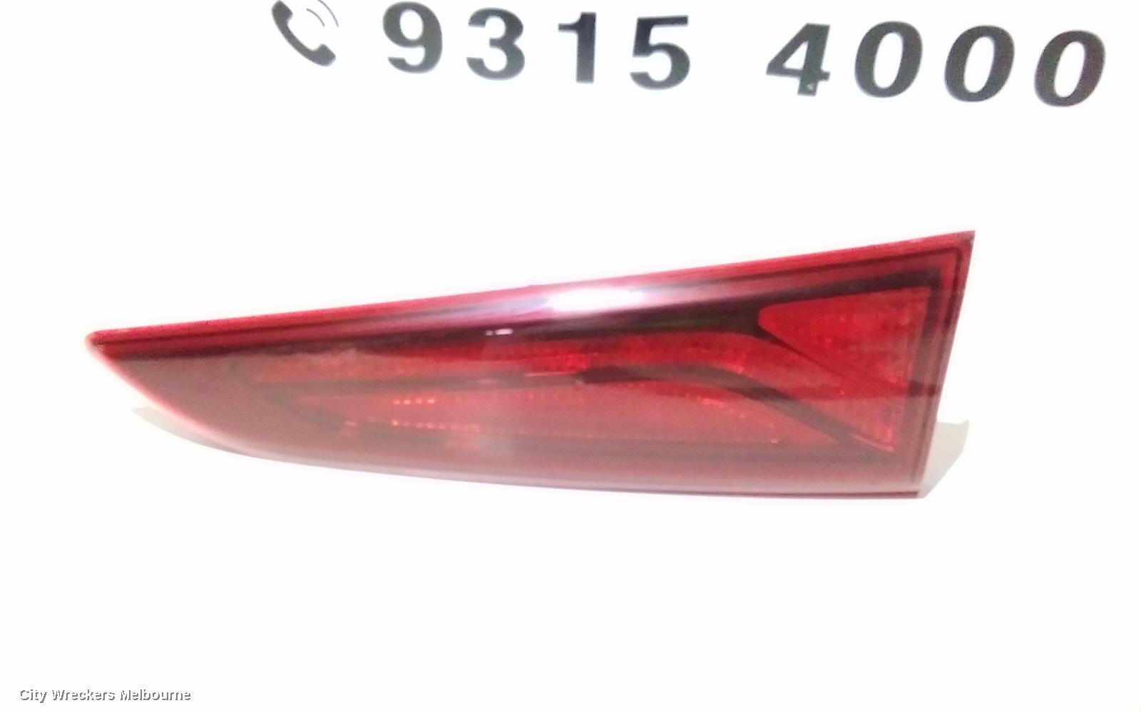 HYUNDAI KONA REAR GARNISH, TAILGATE LAMP (RH SIDE), LED TYPE, OS, 11/2020 ONWARDS