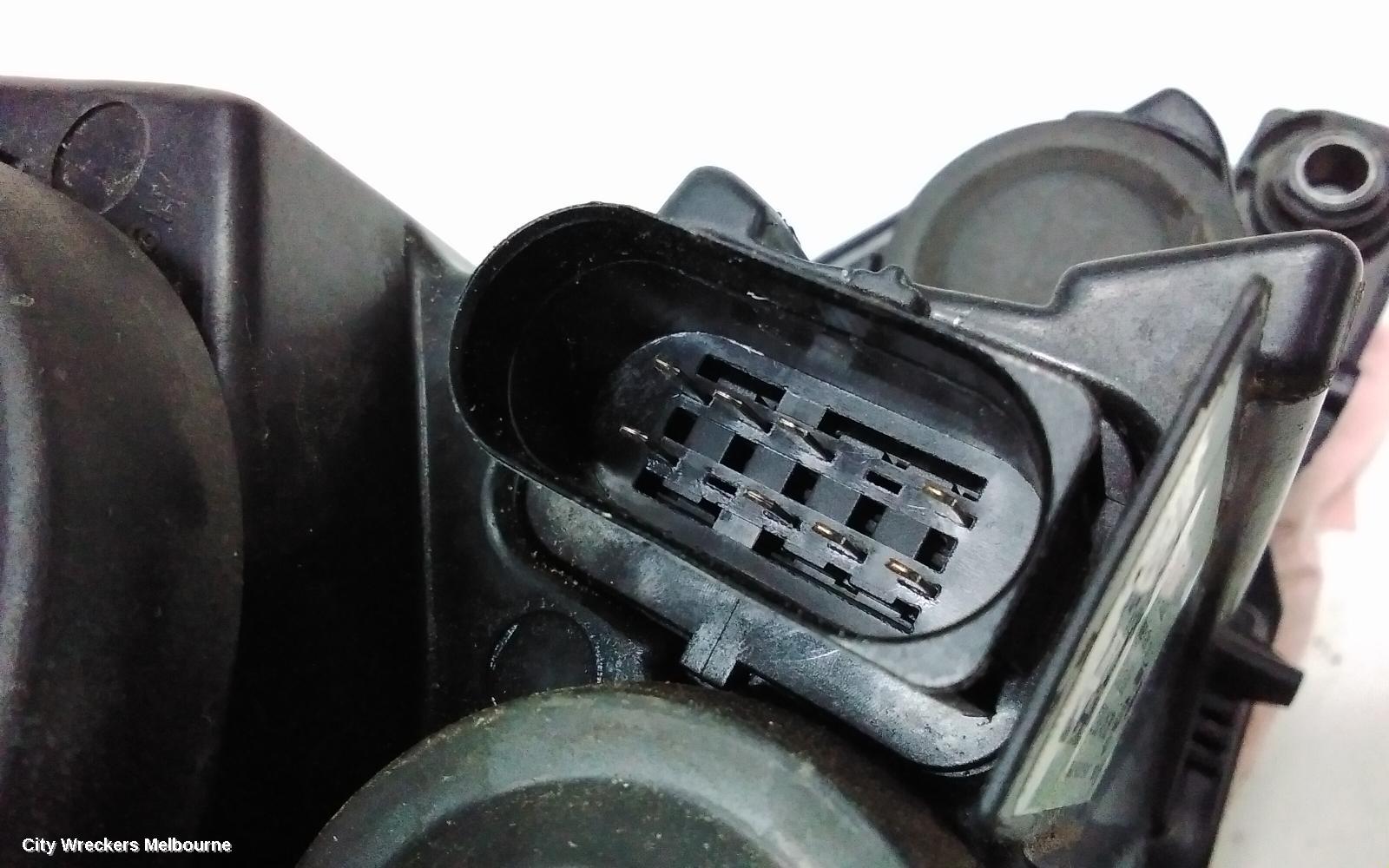VOLKSWAGEN PASSAT RIGHT HEADLAMP, B8/MK7, HALOGEN TYPE, 06/2015 - 10/2019