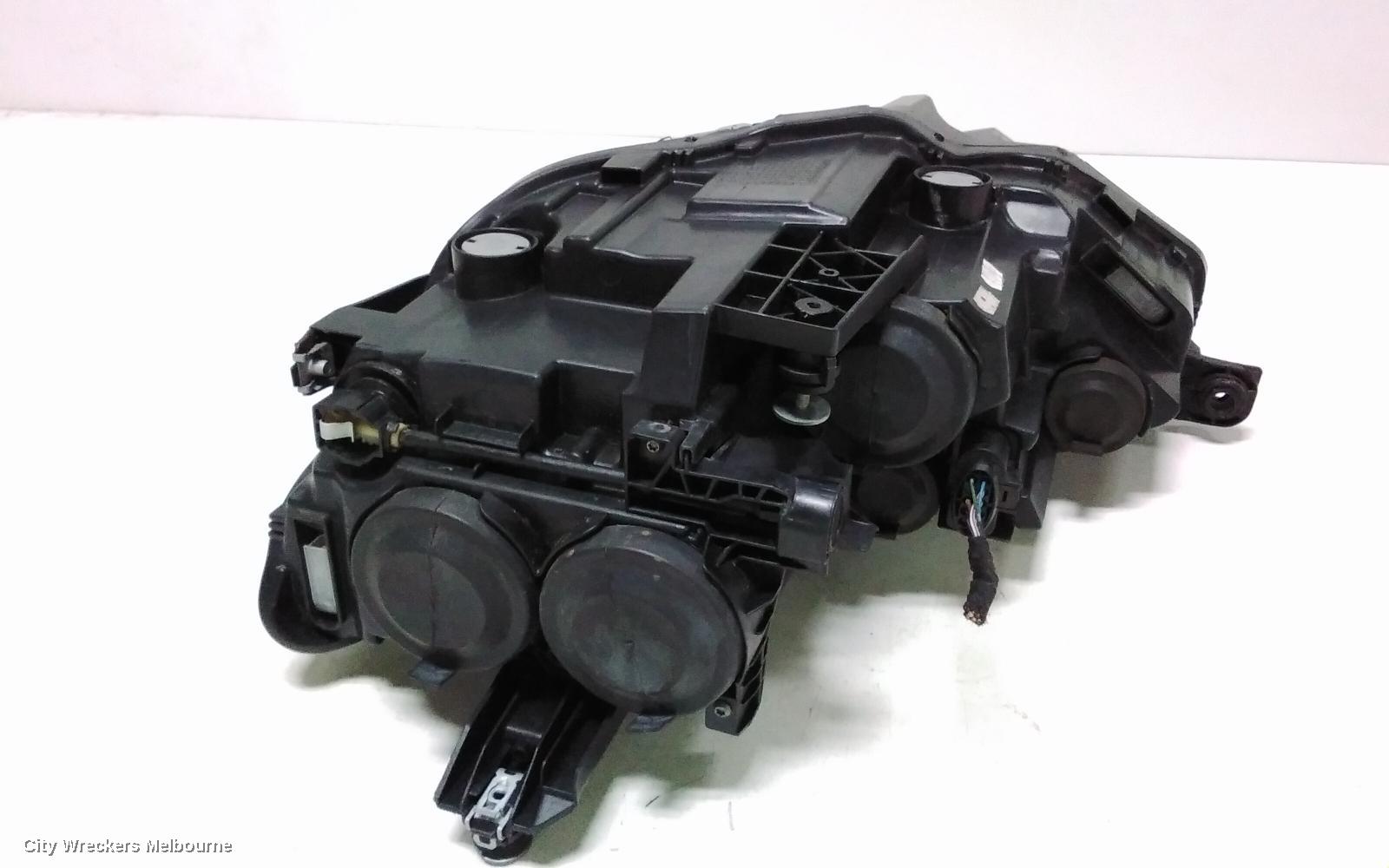 VOLKSWAGEN PASSAT RIGHT HEADLAMP, B8/MK7, HALOGEN TYPE, 06/2015 - 10/2019