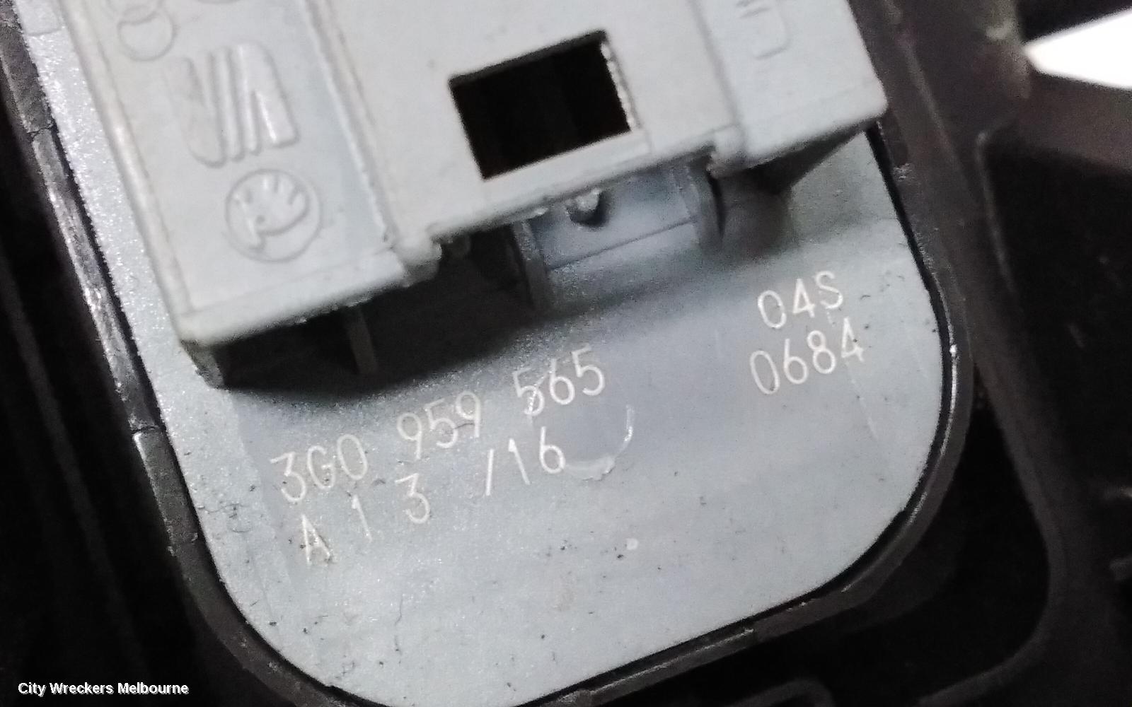 VOLKSWAGEN PASSAT PWR DR WIND SWITCH, RH FRONT (MASTER SWITCH), NON POWER FOLD TYPE, B8/MK7, 06/2015 ONWARDS