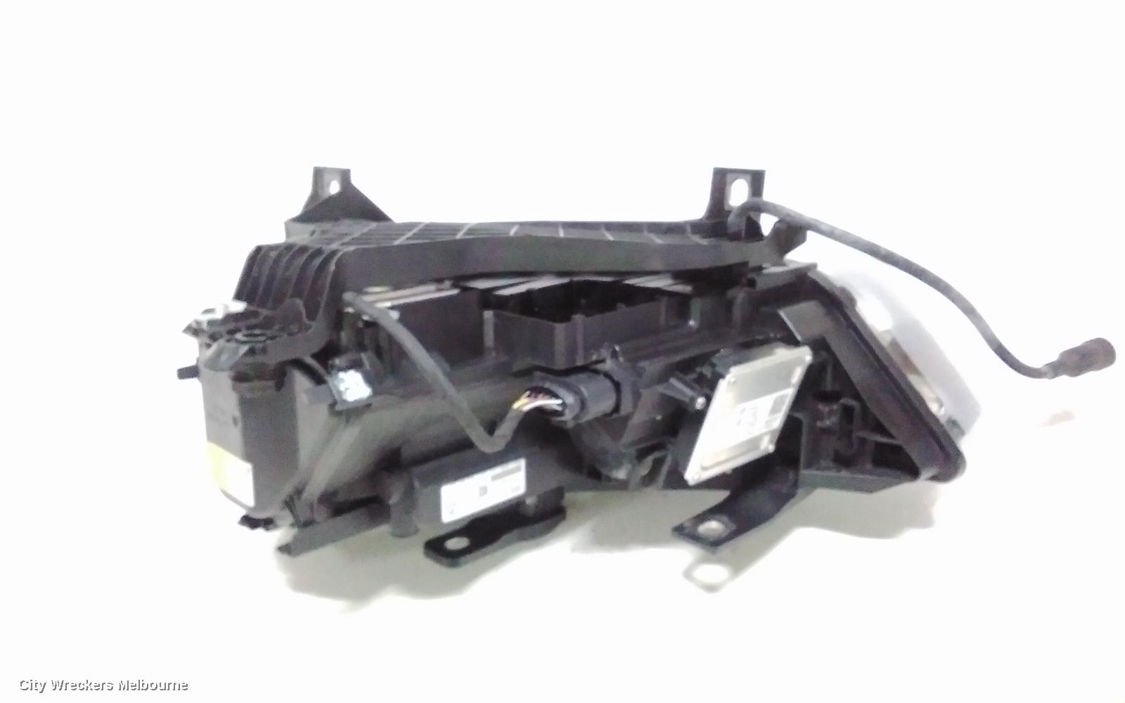 AUDI Q3 RIGHT HEADLAMP, 8U, Q3/RSQ3, XENON, NON ADAPTIVE TYPE, 03/2012 - 10/2014