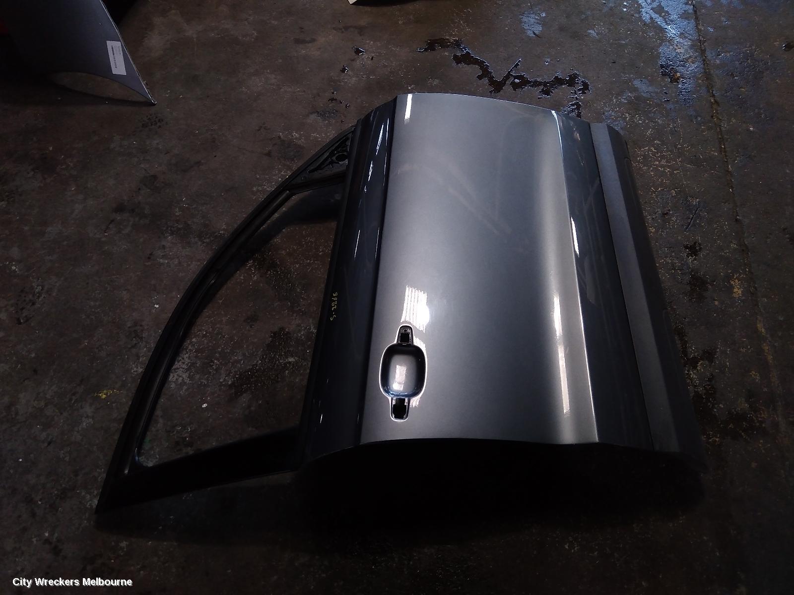AUDI Q3 RIGHT FRONT DOOR, 8U, Q3/RSQ3, 03/2012 - 12/2018