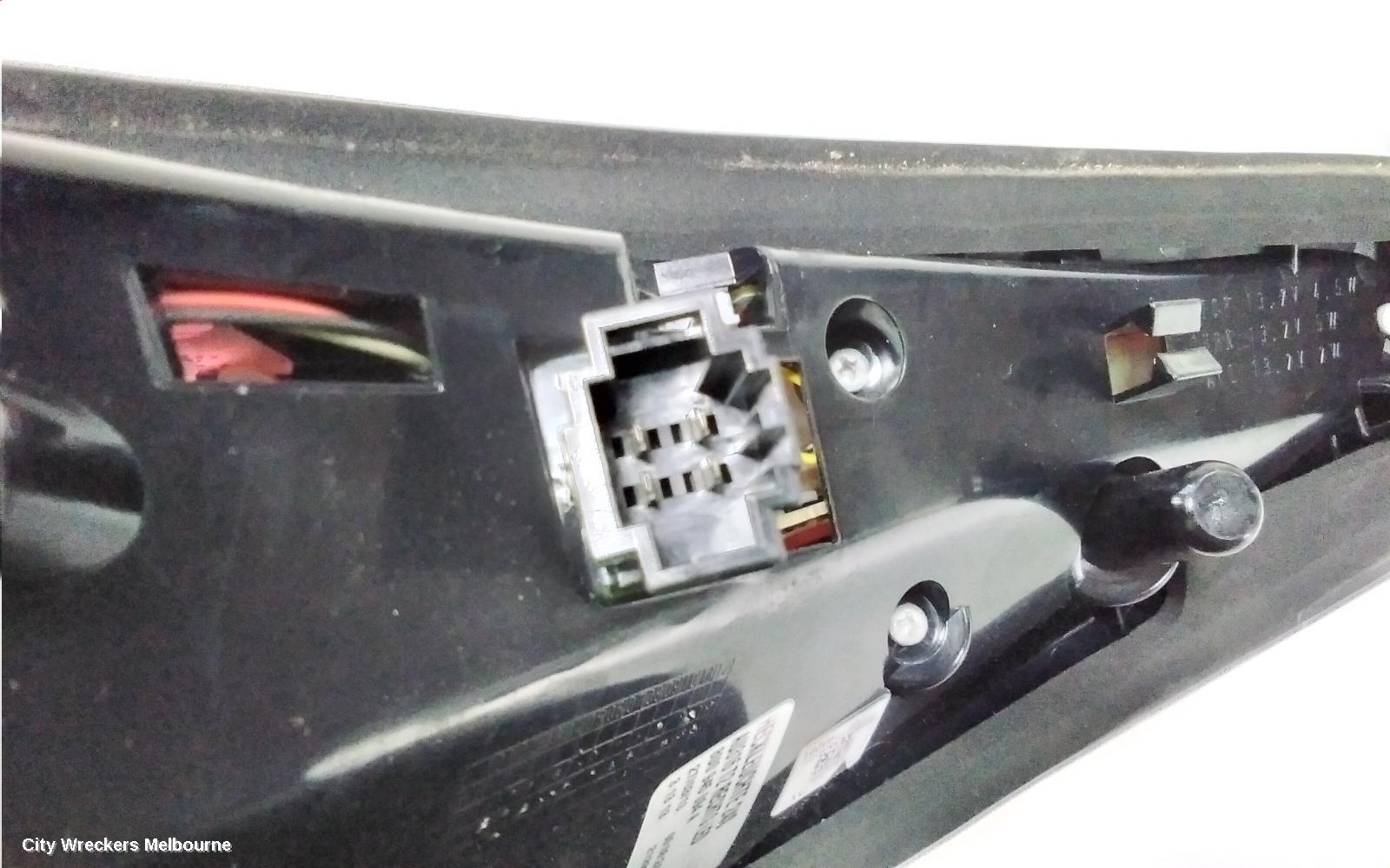 AUDI Q3 RIGHT TAILLIGHT, IN TAILGATE, 8U, Q3/RSQ3, LED TYPE (10TH VIN DIGIT C,D,E), 03/2012 - 02/2015