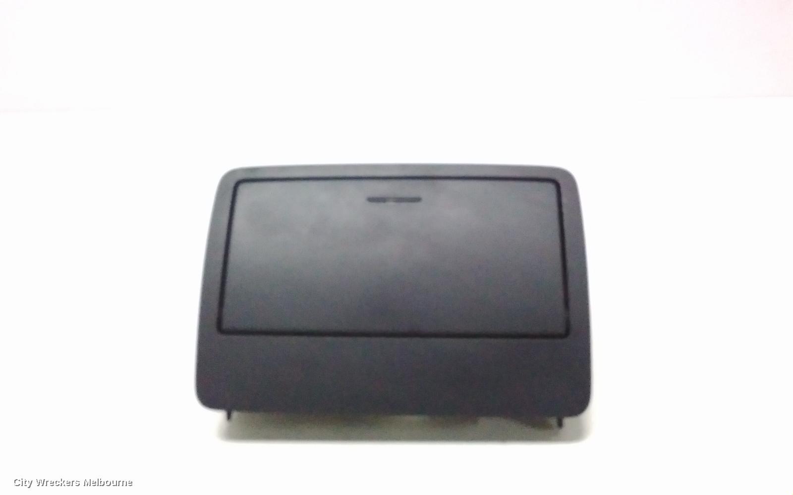 AUDI Q3 RADIO/CD/DVD/SAT/TV, CD PLAYER, 8U, 03/2012 - 12/2018