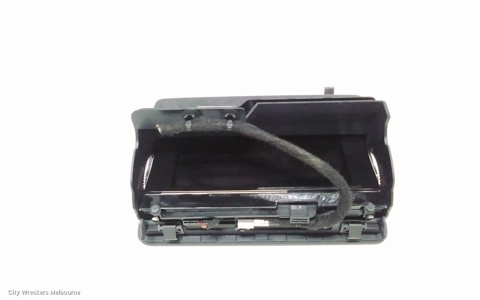 AUDI Q3 RADIO/CD/DVD/SAT/TV, CD PLAYER, 8U, 03/2012 - 12/2018