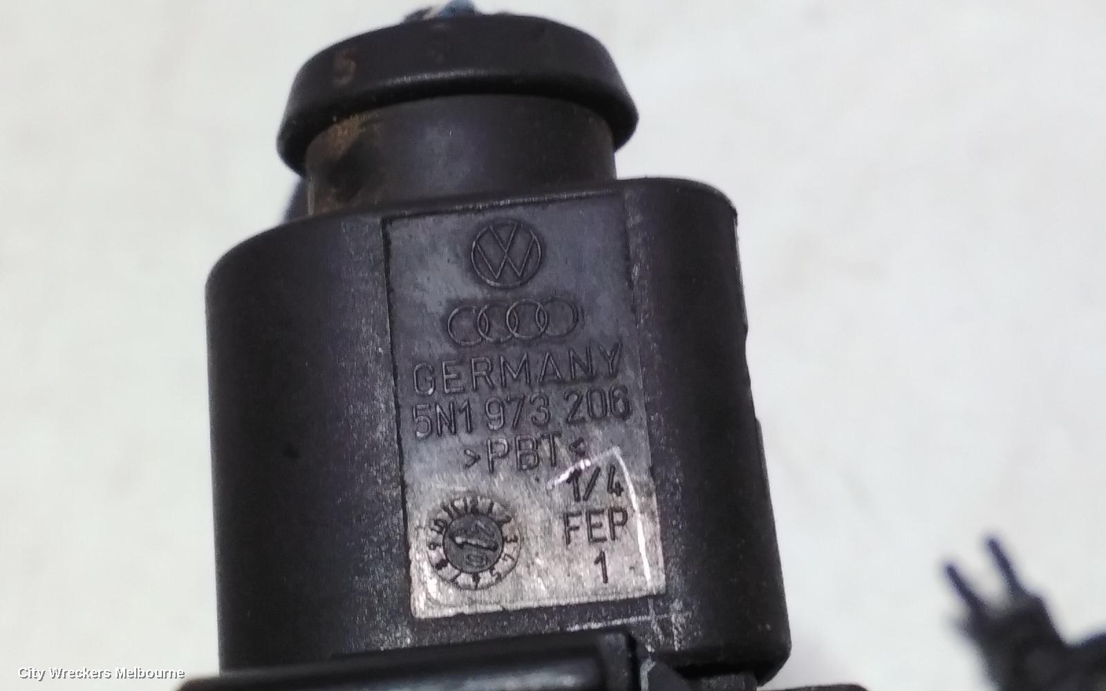 AUDI A5, 8T 10/2007 - 12/2011, CRASH SENSOR FRONT , 3.2L : 42675