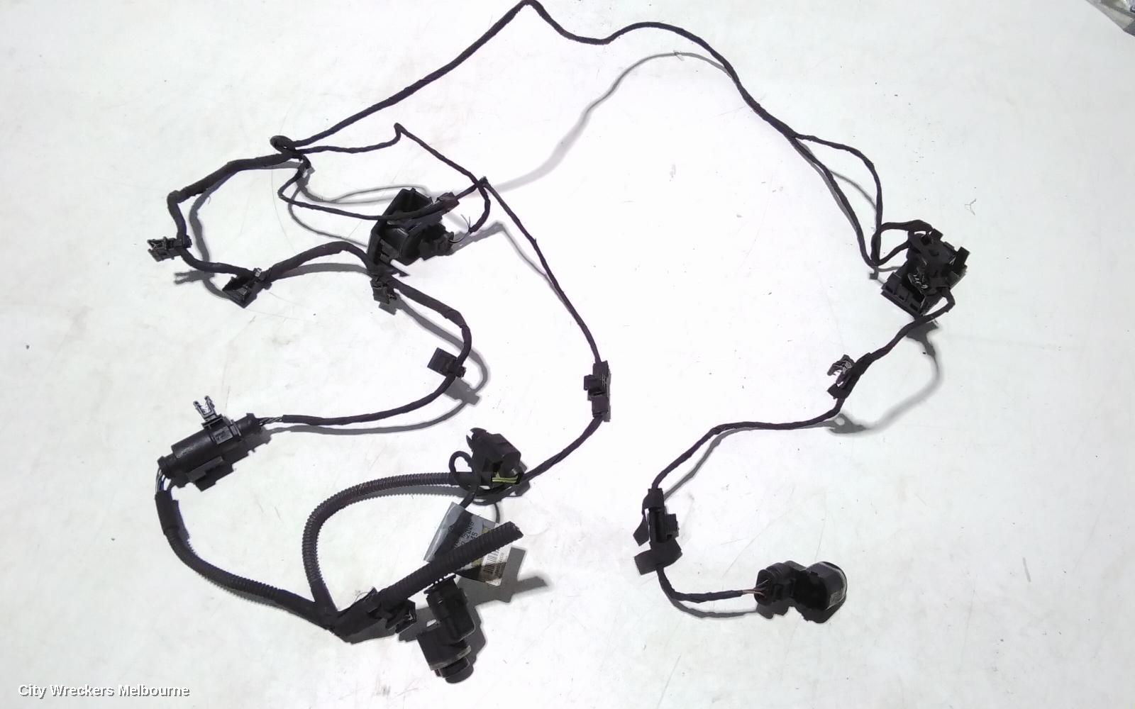 AUDI A5, 8T 10/2007 - 12/2011, CRASH SENSOR FRONT , 3.2L : 42675