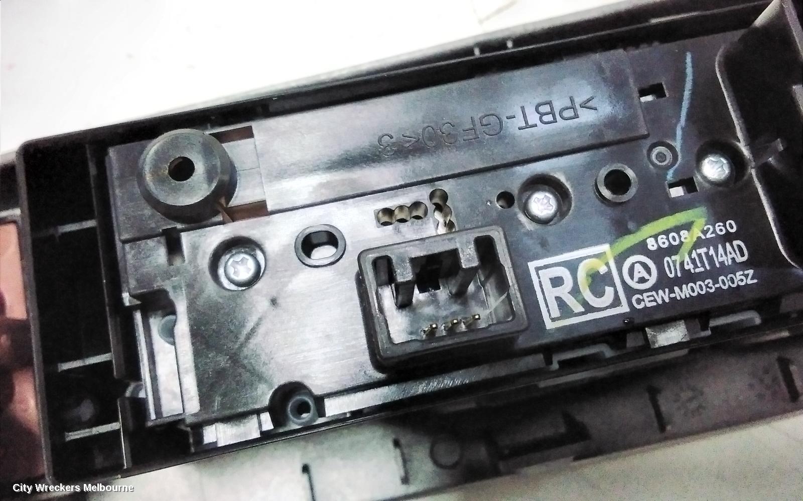 MITSUBISHI ASX PWR DR WIND SWITCH, RH FRONT (MASTER SWITCH), XB-XD, 07/2013 ONWARDS