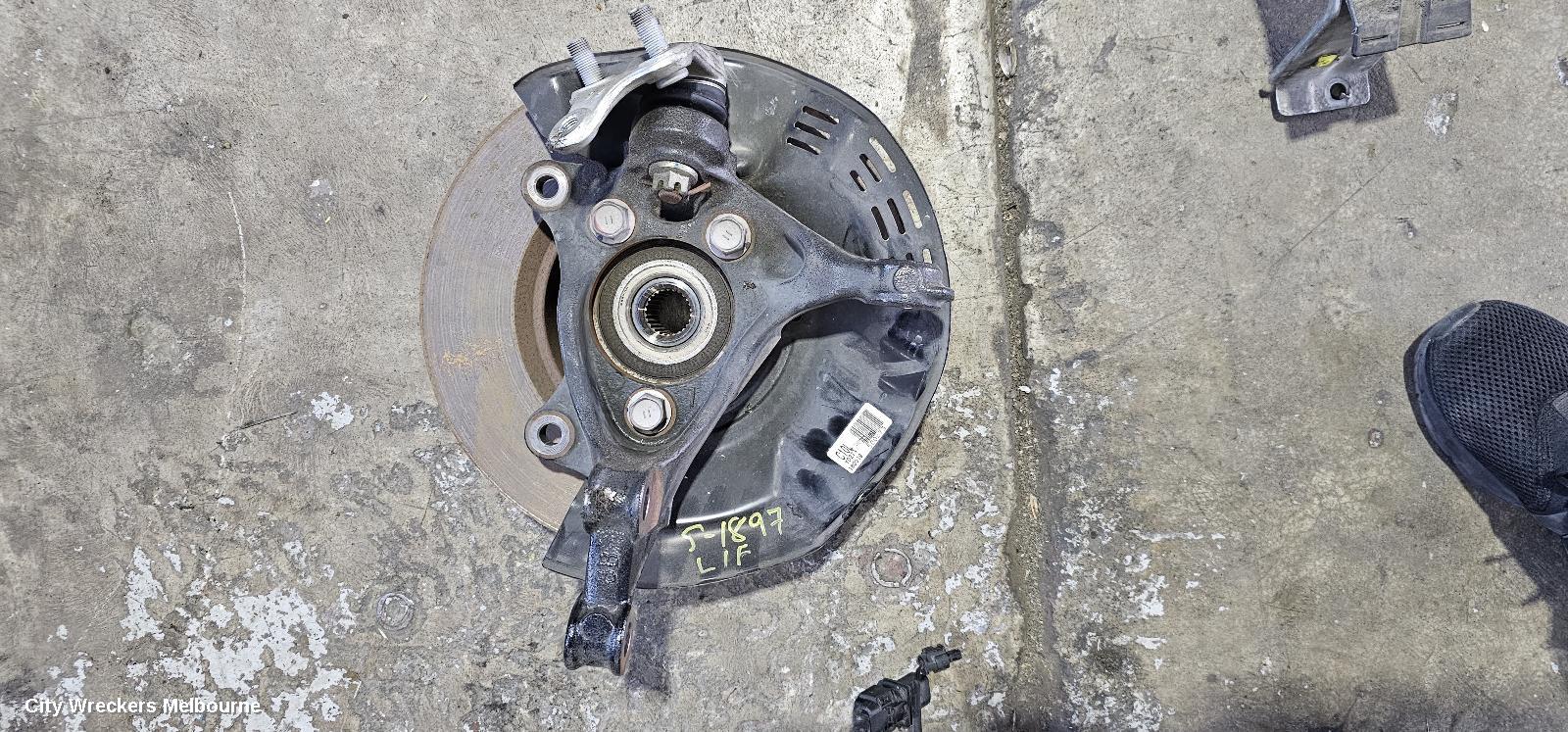 BMW 3 SERIES LEFT FRONT HUB ASSEMBLY, E90, SEDAN, 03/2005 - 01/2012